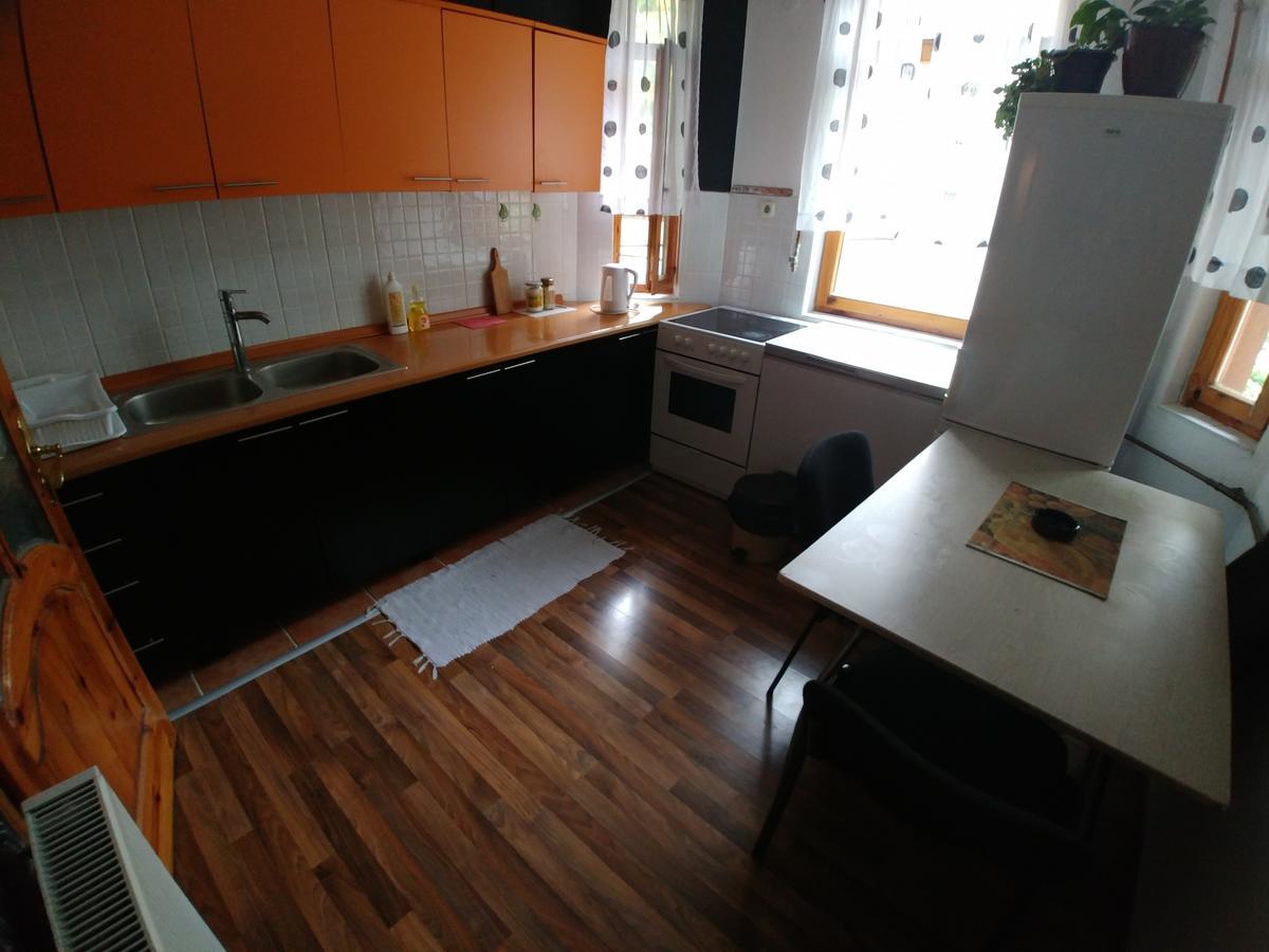 Guesthouse Ljubicica SJJ Esterno foto