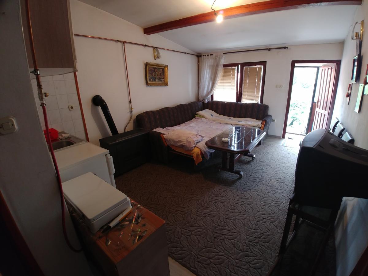 Guesthouse Ljubicica SJJ Esterno foto